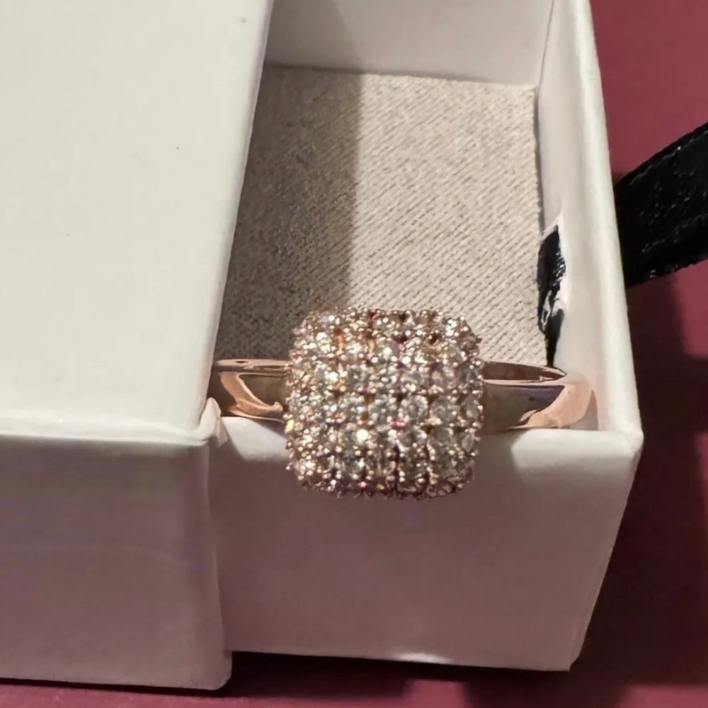 BELLA LUCE (R) 0.80CTW CZ ETERNO(TM) ROSE RING (0.42CTW DEW)